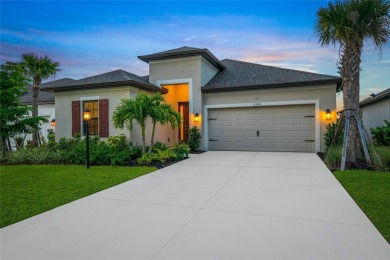 Ward Lake Home For Sale in Bradenton Florida