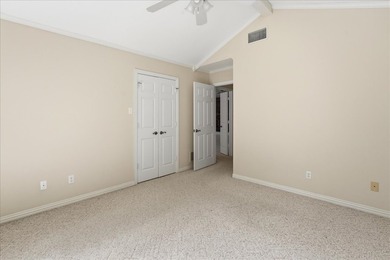 Welcome to your private retreat on beautiful Lake Palestine - photo 18