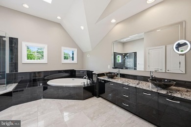 Welcome to an exquisite coastal residence that offers a - photo 25