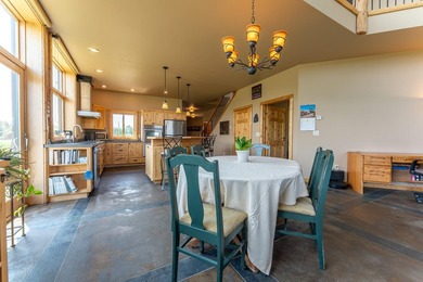 Experience exceptional lakefront living on beautiful Rainy Lake! - photo 8