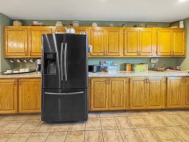 A private UNRESTRICTED slice of paradise in the heart of Rayburn - photo 10