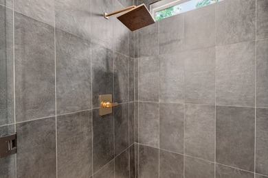 Come check out this newly constructed home built in Clear Creek - photo 31