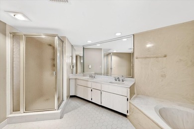 Direct beachfront residence at the prestigious Marbelle Club on - photo 32