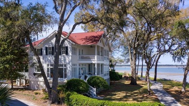 Waterfront home with panoramic Harbour Town, Sea Pines - photo 2