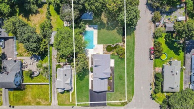 (private lake, pond, coastal) Home Sale Pending in Patchogue New York