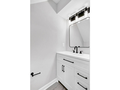 Seller Will Finance the Property for the Buyer!Welcome to this - photo 16