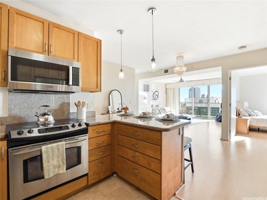 (private lake, pond, coastal) Condo For Sale in Honolulu Hawaii