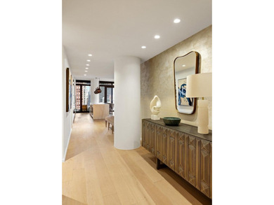 THE ULTIMATE MANHATTAN LUXURY WITH ICONIC SKYLINE & EAST RIVER - photo 22