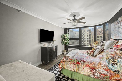 This stunning 3BR/2.5BA duplex is located in Chicago's Gold - photo 22