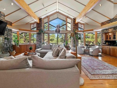 THIS 4 BEDROOM, SINGLE LEVEL impeccably maintained - photo 22