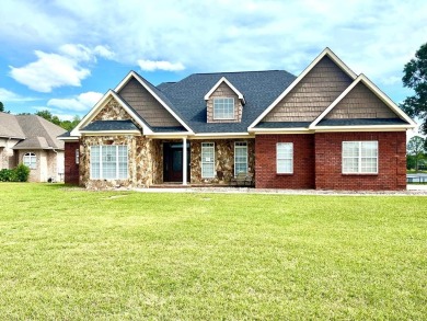 Lake Home For Sale in Dothan, Alabama