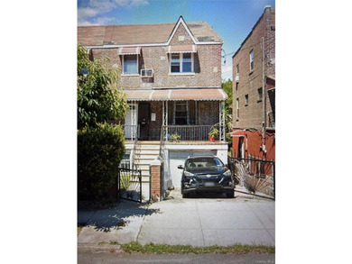 PENDING SHORT SALE APPROVAL - 3rd PARTY APPROVAL. NO ACCESS, NO - photo 1