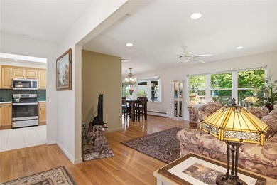 Lovely Ranch featuring large Primary Bedroom with Bath - photo 4