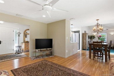 Lovely Ranch featuring large Primary Bedroom with Bath - photo 7