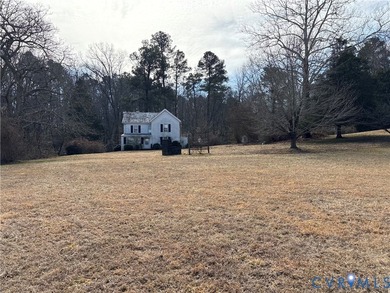 THIS 1898 3 BEDROOM 2 BATH FARMHOUSE SITES RIGHT AT THE EDGE - photo 1