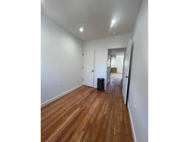 Semi Attached Brick , Brand new property , top of the lines - photo 4