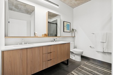 Stunning city and river views! Experience sophisticated urban