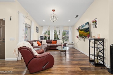 Welcome to this beautifully maintained Stoneridge residence in - photo 5