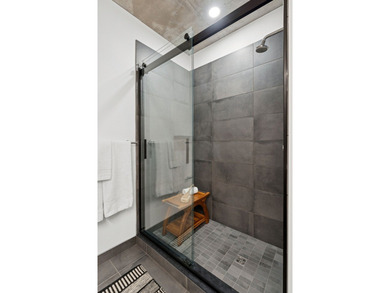 Stunning city and river views! Experience sophisticated urban