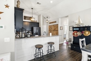 Welcome to your coastal retreat in sought-after North Myrtle - photo 16