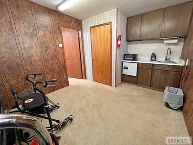 PRIME COMMERCIAL OPPORTUNITY - GREAT COMMERCIAL BUILDING ON - photo 17