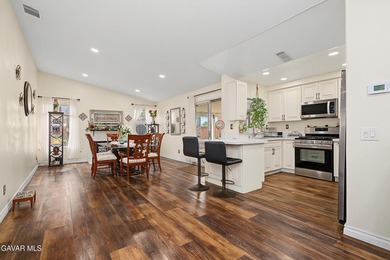 Welcome to this beautifully maintained Stoneridge residence in - photo 8