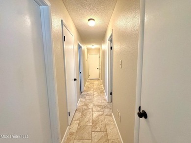 This is the opportunity to own a beautiful all-brick 5-bedroom - photo 21