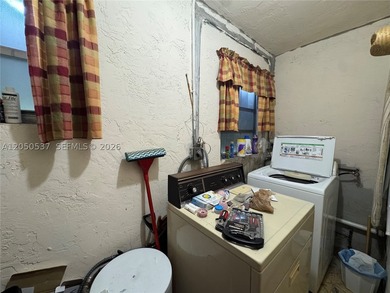 This 4 bedroom, 2 bath home in the historic Richmond Heights - photo 22