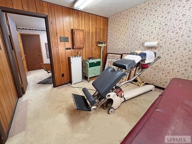 PRIME COMMERCIAL OPPORTUNITY - GREAT COMMERCIAL BUILDING ON - photo 22