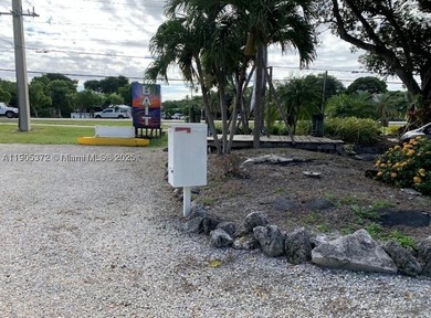 Exceptional Florida Keys Investment! This 2,400 SF self-standing - photo 4