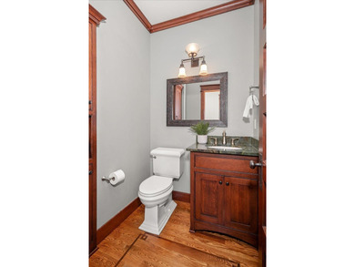 Set at the top of gated Broadmoor Estates, one of the area's - photo 24