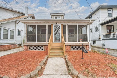 (private lake, pond, coastal) Home For Sale in Pleasantville New Jersey