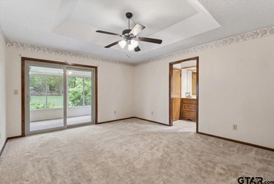 Welcome to 210 Treetop Ln in the highly sought-after Hideaway - photo 8