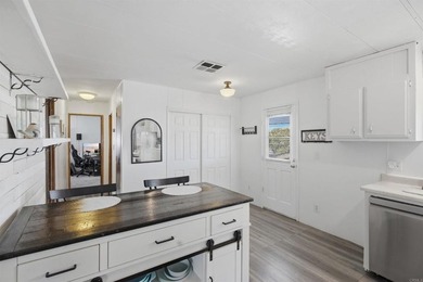Welcome to Grandview Terrace, one of North County San Diego's - photo 8