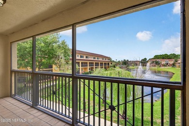 Beautiful water front townhome. Freshly painted , new up graded - photo 1