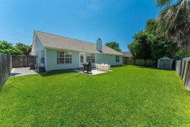 Bring your boat to your coastal oasis at 400 Primrose Circle! - photo 4