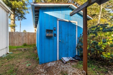 Welcome home to this charming 3-bedroom, 2-bath mobile home - photo 17