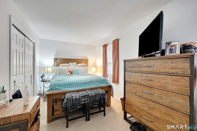 20 Hanover St. #A features a well-maintained traditional - photo 18