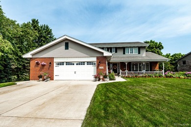 Additional listing photo 1