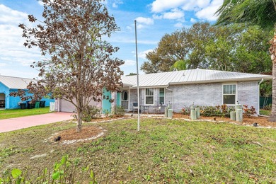 This beautifully remodeled house is ready for you to call it - photo 4