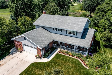 Welcome to this meticulously maintained Gallagher & Henry - photo 6