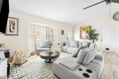 This beautifully remodeled house is ready for you to call it - photo 6