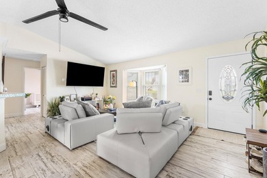 This beautifully remodeled house is ready for you to call it - photo 7