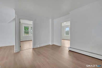 20 Hanover St. #A features a well-maintained traditional - photo 29