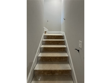 Welcome to golf course living in the highly sought-after Cobb's - photo 31