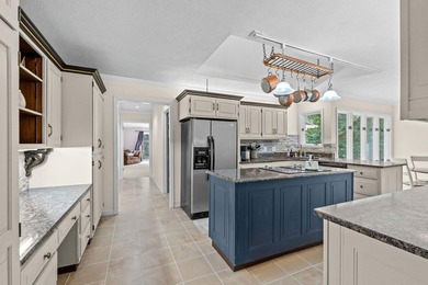 Located less than 2 miles from the ocean, this 3-bedroom, 2.5 - photo 10