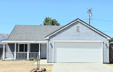 Nice! Beautiful! 3BD/2BA home in the heart of Lake Isabella! - photo 1