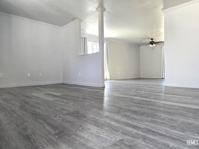 Nice! Beautiful! 3BD/2BA home in the heart of Lake Isabella! - photo 2