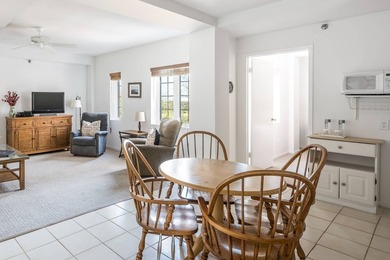Enjoy pastural and oceanviews from this 2nd floor corner 1 - photo 3