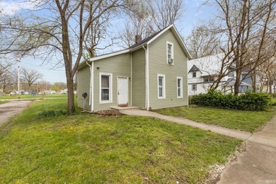 Great opportunity near downtown shopping and restaurants! This - photo 4